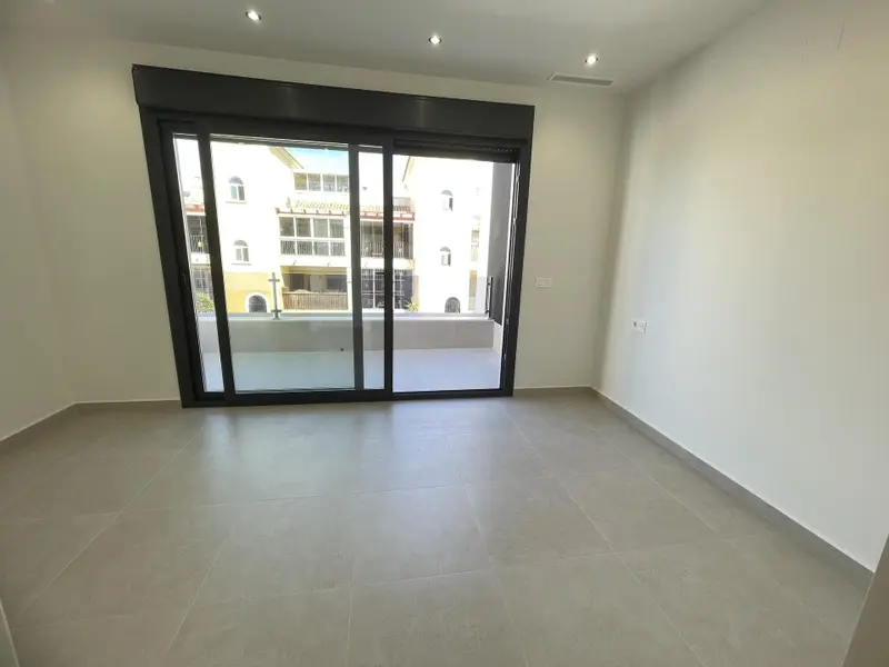 Villa de 3 dormitorios en Almoradí, Costa Blanca — foto 22 de 30