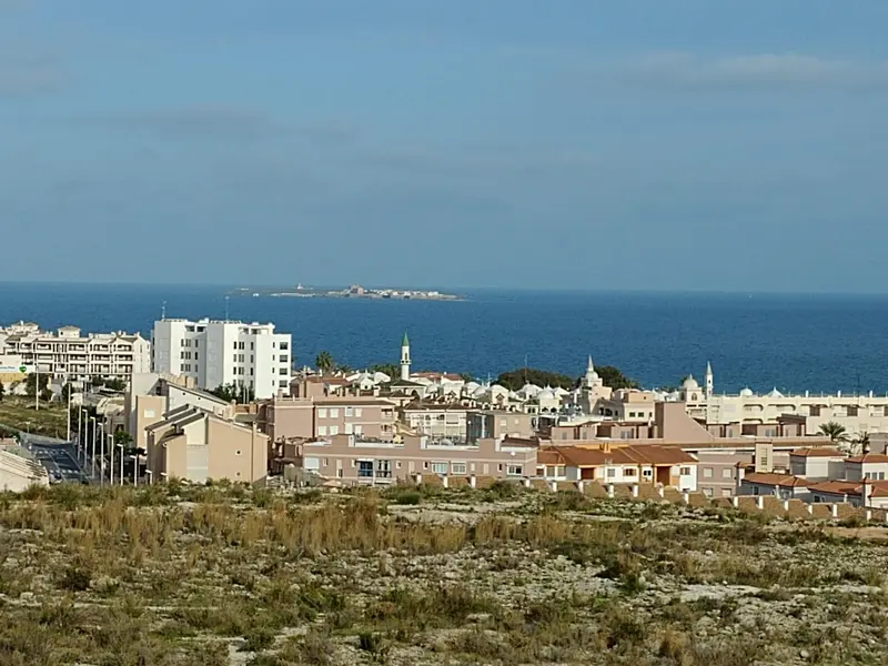 Bungalow with 4 bedrooms in Santa Pola, Costa Blanca — photo 19 of 30