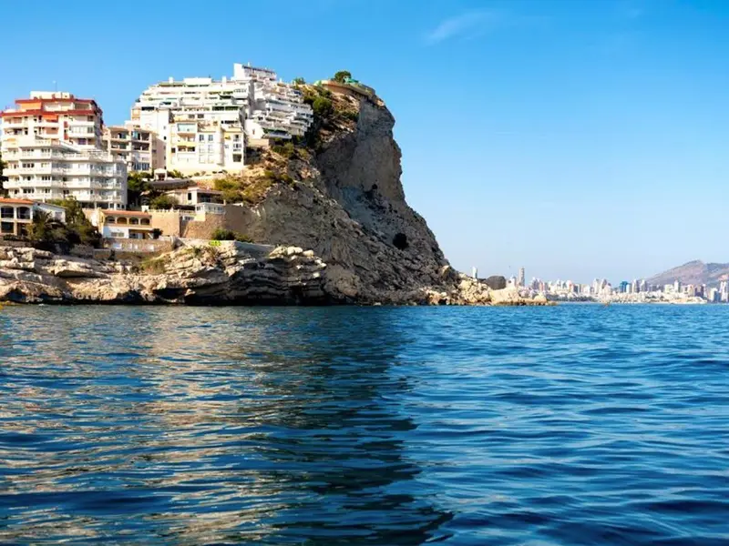 Local comercial de 24 dormitorios en Benidorm, Costa Blanca — foto 14 de 27