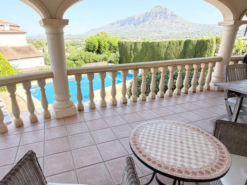 Villa de 4 dormitorios en Jávea, Costa Blanca — foto 17 de 29