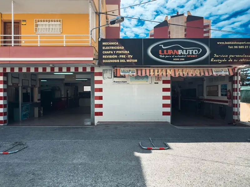 Local comercial en Benidorm, Costa Blanca — foto 3 de 27