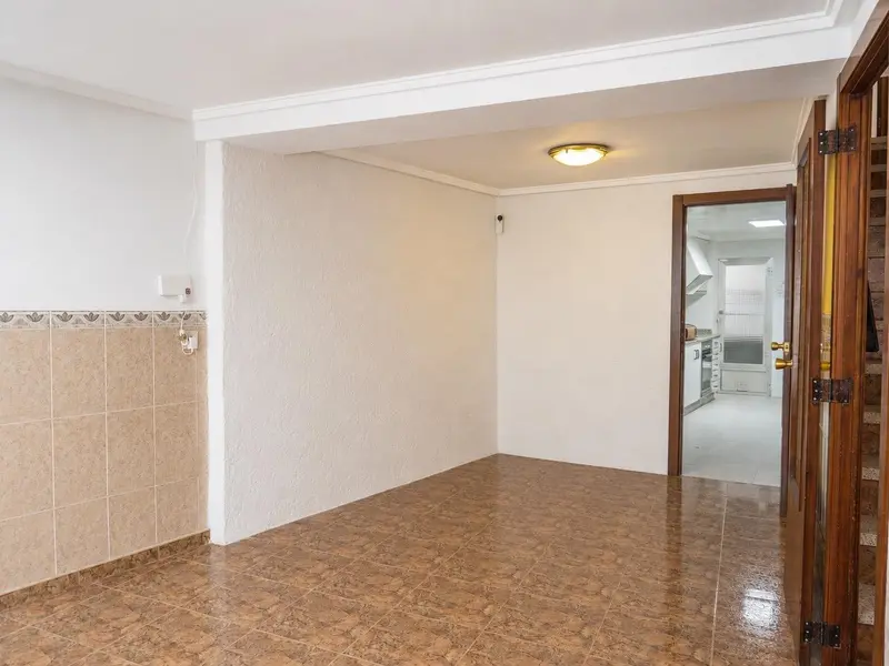 Villa de 4 dormitorios en Desconocido, Costa Blanca — foto 4 de 30