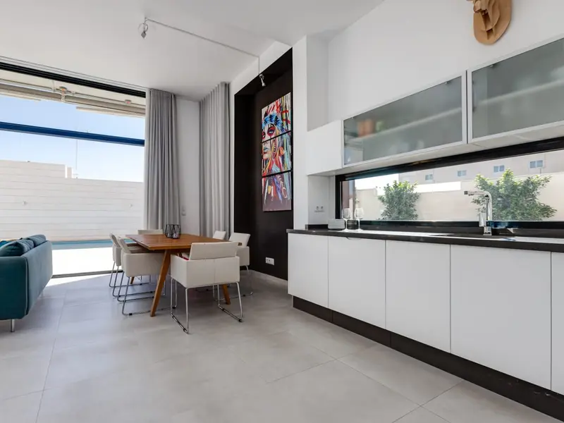 Villa met 3 slaapkamers in Pilar de la Horadada, Costa Blanca — foto 2 van 30