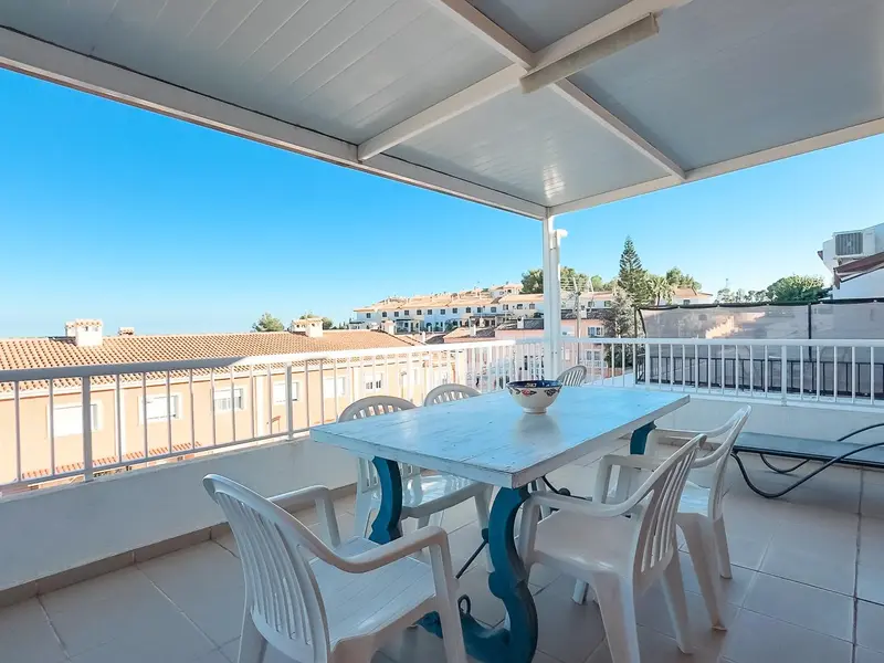 Villa de 4 dormitorios en La Nucía, Costa Blanca — foto 27 de 30
