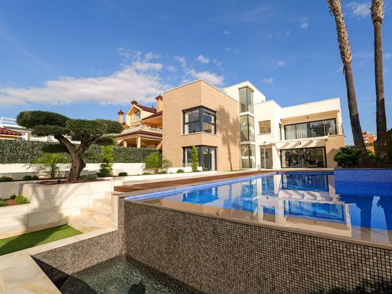 Villa mit 3 Schlafzimmern in Torrevieja, Costa Blanca — Foto 18 von 30