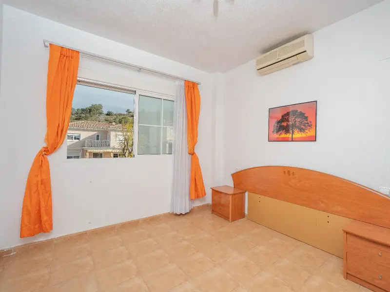 Villa de 5 dormitorios en Aspe, Costa Blanca — foto 23 de 30