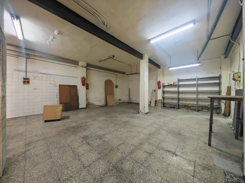 Local comercial en Elche, Costa Blanca — foto 5 de 14