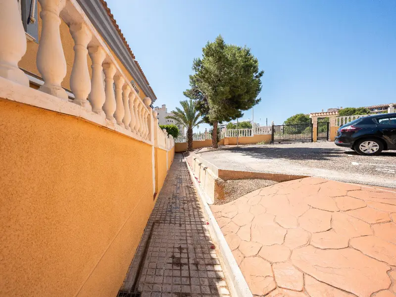 Bungalow de 2 dormitorios en Desconocido, Costa Blanca — foto 17 de 30