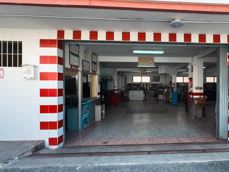 Local comercial en Benidorm, Costa Blanca — foto 16 de 27