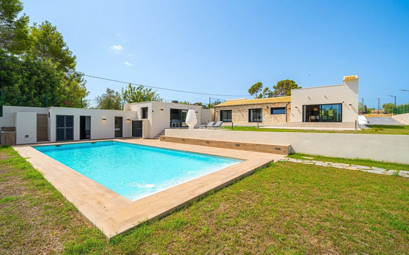 Villa de 3 dormitorios en Dénia, Costa Blanca — foto 1 de 30