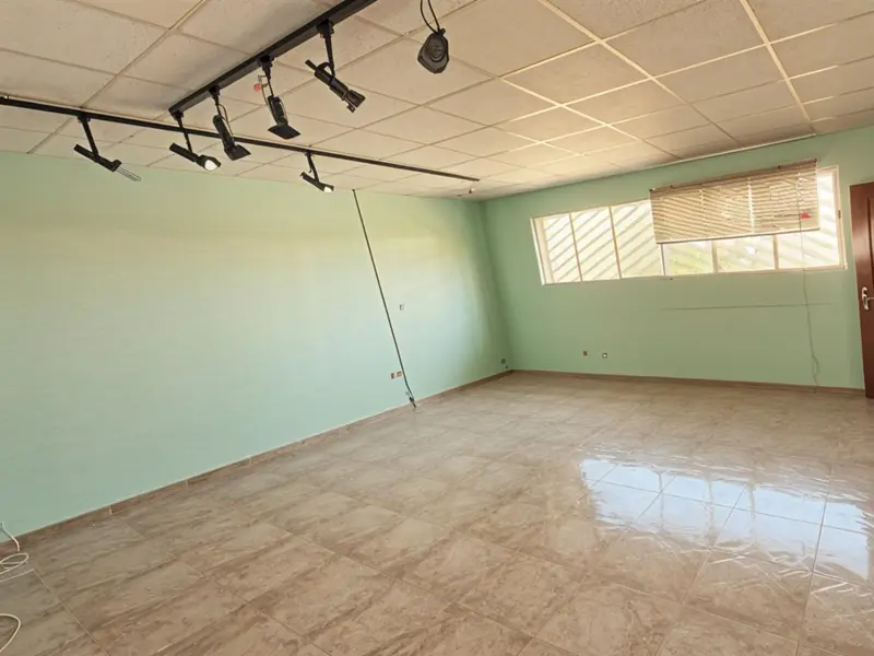 Local comercial en Almansa, Costa Blanca — foto 19 de 20