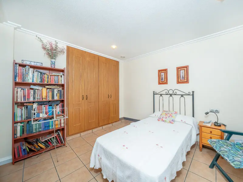 Maison mitoyenne avec 5 chambres à Daya Nueva, Costa Blanca — photo 18 sur 30