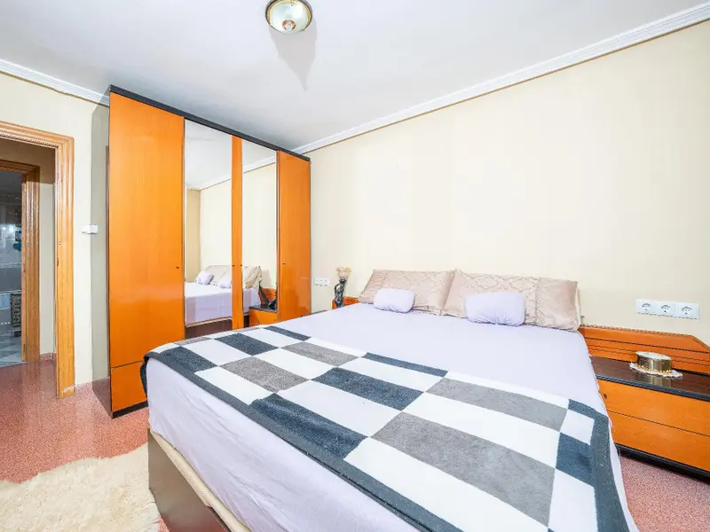 Apartamento de 2 dormitorios en Alicante, Costa Blanca — foto 10 de 18