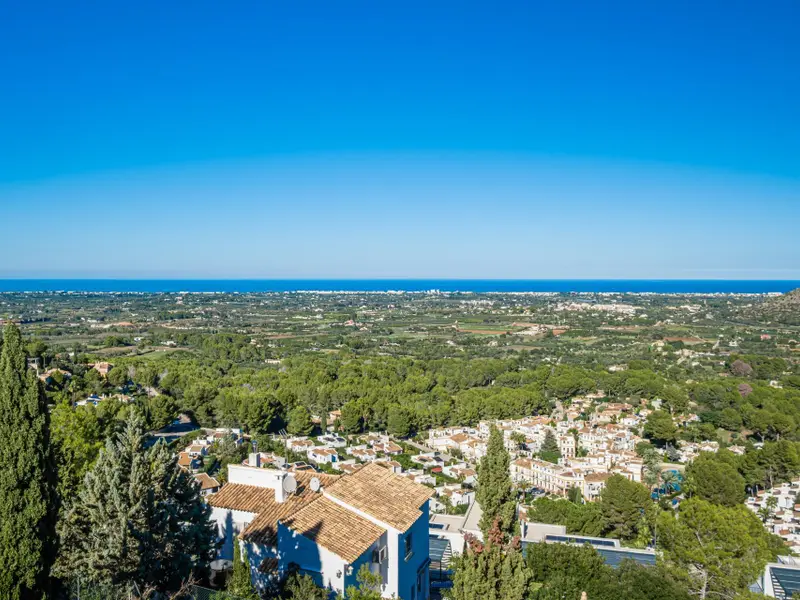 Villa with 5 bedrooms in Dénia, Costa Blanca — photo 24 of 30