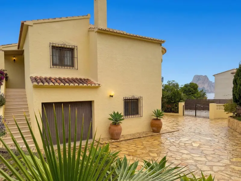 Villa de 4 dormitorios en Calpe, Costa Blanca — foto 17 de 24