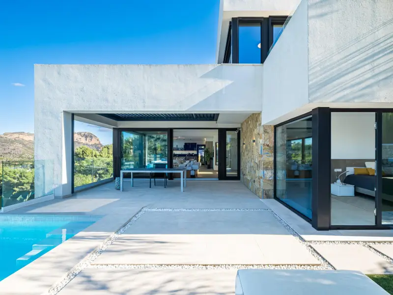Villa with 5 bedrooms in Dénia, Costa Blanca — photo 28 of 30