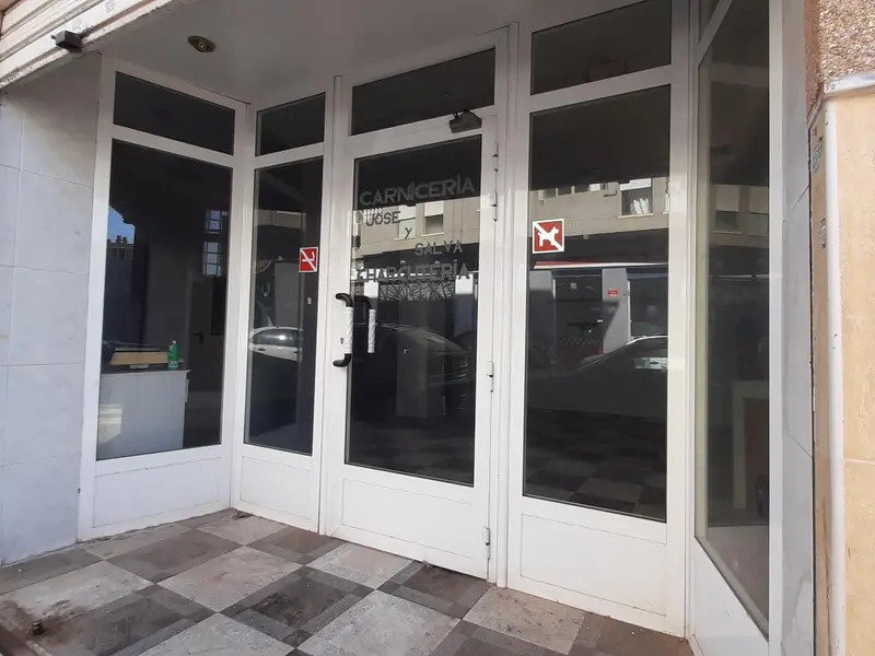 Local comercial en Elche, Costa Blanca — foto 3 de 4