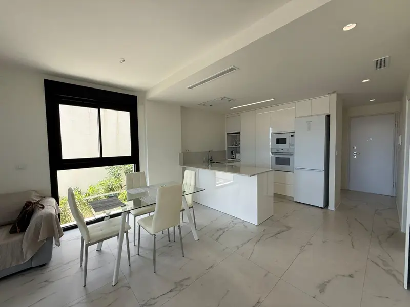 Apartamento de 2 dormitorios en Finestrat, Costa Blanca — foto 1 de 25