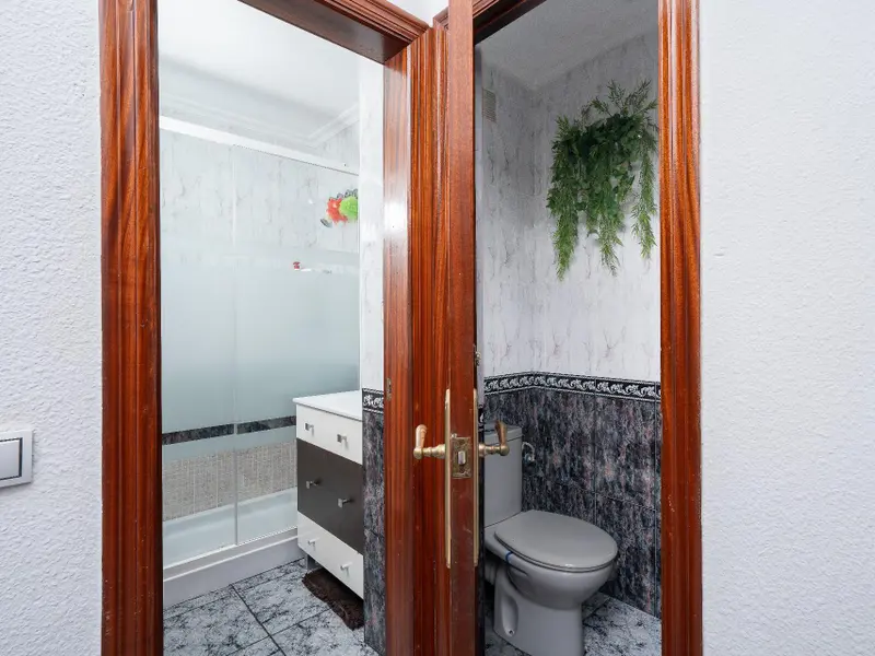 Apartment with 3 bedrooms in Elche, Costa Blanca — photo 11 of 27