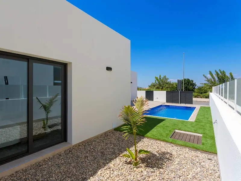 Villa de 3 dormitorios en Daya Nueva, Costa Blanca — foto 28 de 30