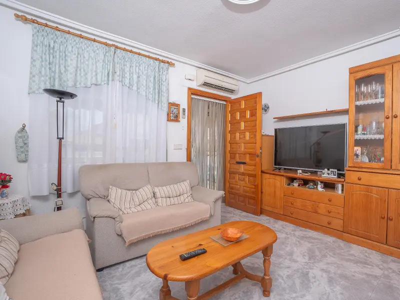 Apartamento de 2 dormitorios en Santa Pola, Costa Blanca — foto 7 de 23