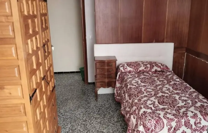 Apartamento de 10 dormitorios en Elche, Costa Blanca — foto 9 de 14