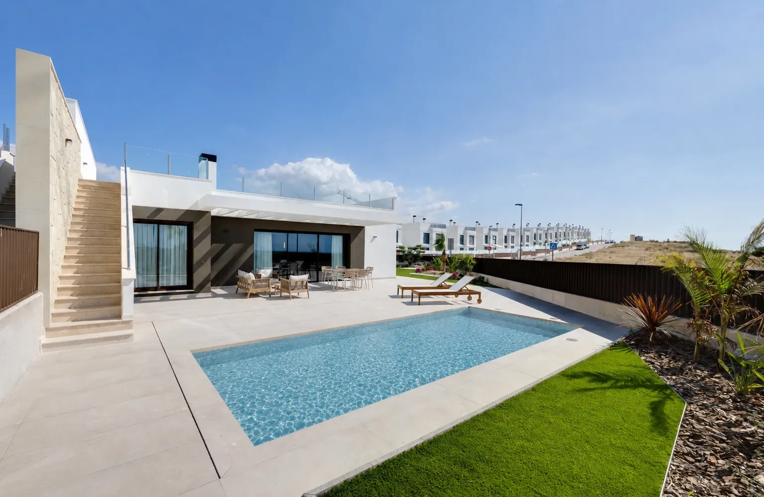 Reihenhaus mit 3 Schlafzimmern in Mutxamel, Costa Blanca — Foto 1 von 1