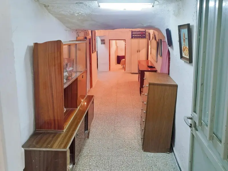 Вилла de 5 dormitorios en Pinoso, Costa Blanca — фото 22 из 24