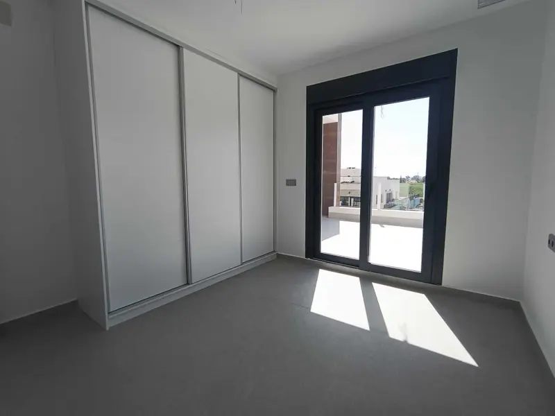 Villa de 3 dormitorios en Daya Nueva, Costa Blanca — foto 15 de 15