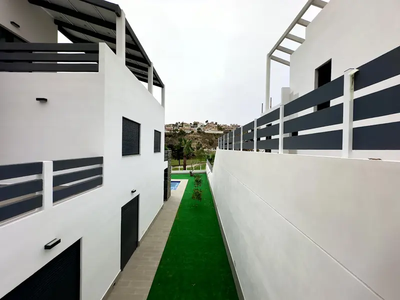 Villa de 4 dormitorios en Rojales, Costa Blanca — foto 3 de 30