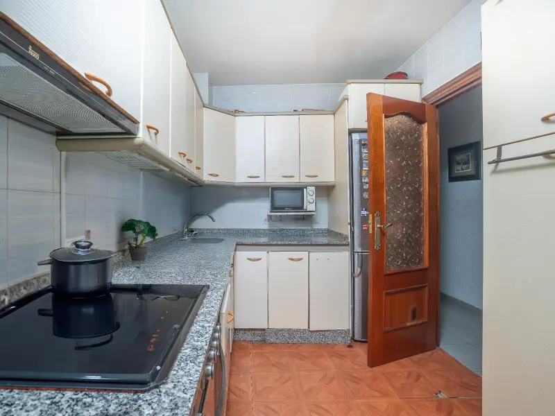 Apartamento de 4 dormitorios en Desconocido, Costa Blanca — foto 10 de 21