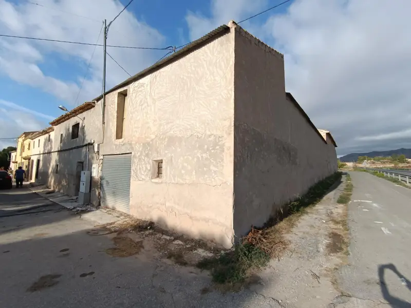 Villa de 7 dormitorios en Pinoso, Costa Blanca — foto 4 de 19