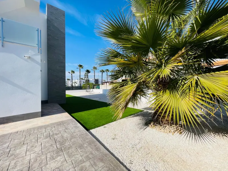 Villa mit 5 Schlafzimmern in Torrevieja, Costa Blanca — Foto 6 von 30
