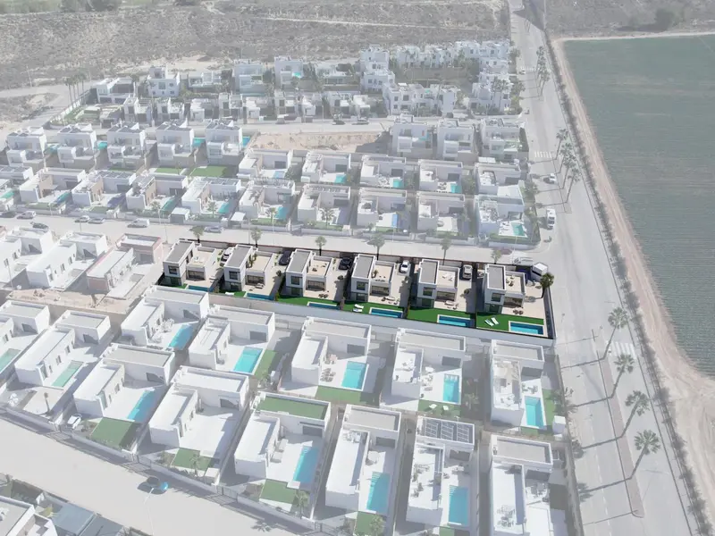 Villa de 3 dormitorios en Algorfa, Costa Blanca — foto 24 de 30