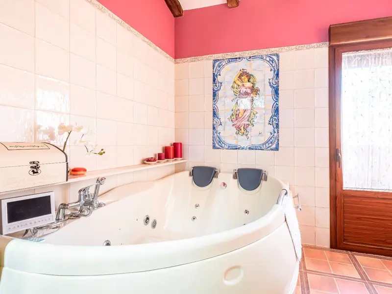 Villa de 5 dormitorios en Pinoso, Costa Blanca — foto 9 de 30
