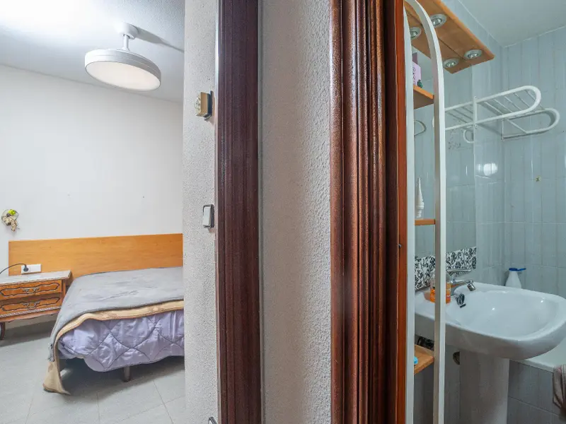 Apartamento de 4 dormitorios en Desconocido, Costa Blanca — foto 12 de 21