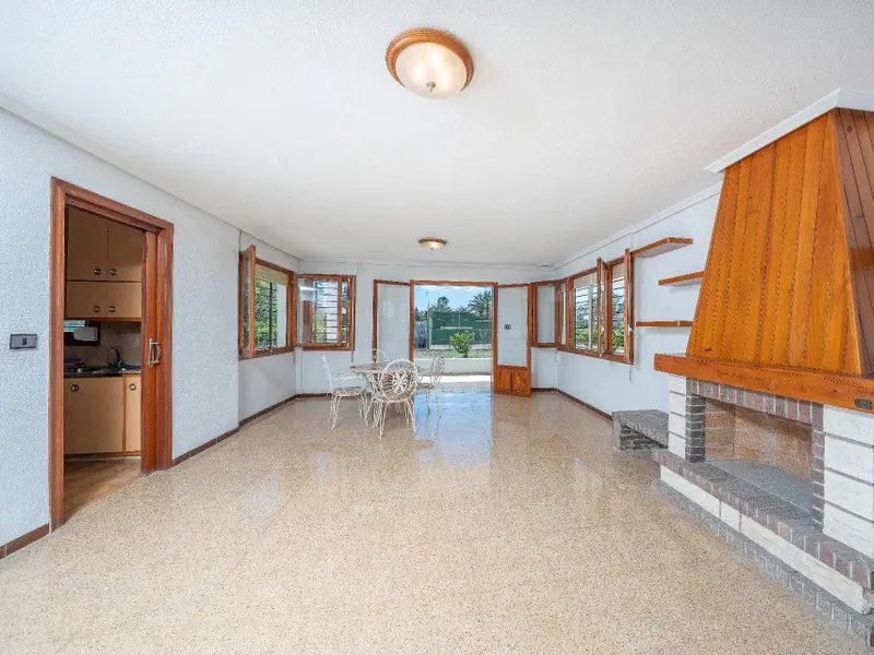 Villa with 4 bedrooms in Elche, Costa Blanca — photo 3 of 30