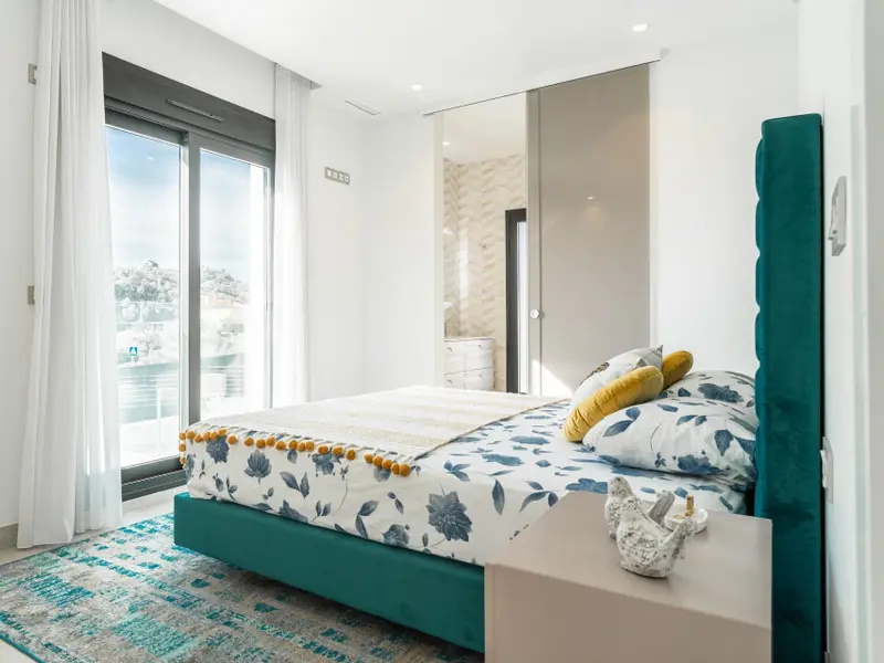 Villa de 4 dormitorios en Finestrat, Costa Blanca — foto 9 de 30