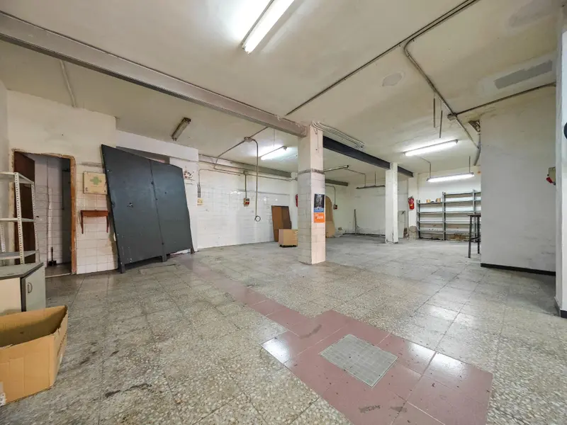 Local comercial en Elche, Costa Blanca — foto 3 de 14