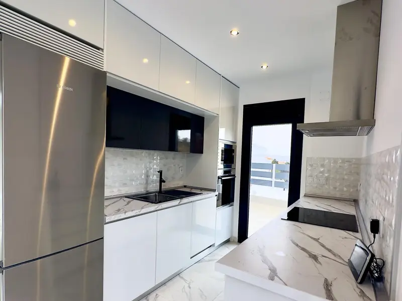 Villa de 4 dormitorios en Rojales, Costa Blanca — foto 25 de 30
