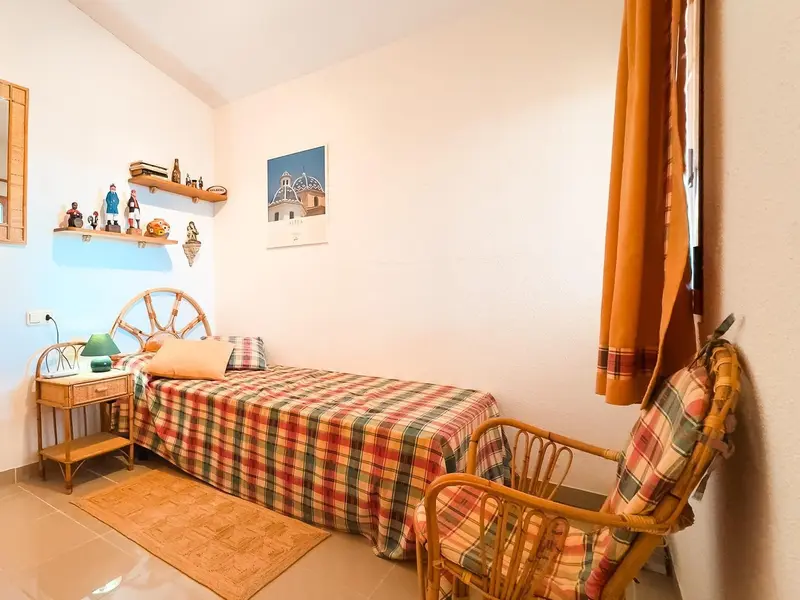 Villa de 4 dormitorios en La Nucía, Costa Blanca — foto 16 de 30