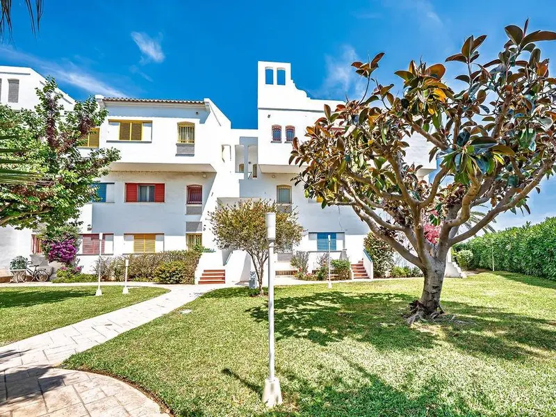 Apartamento de 2 dormitorios en Dénia, Costa Blanca — foto 18 de 29
