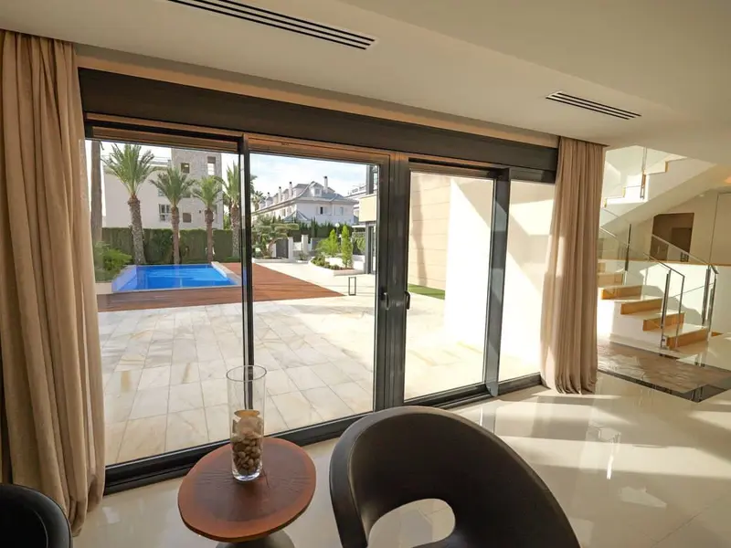 Villa mit 3 Schlafzimmern in Torrevieja, Costa Blanca — Foto 21 von 30