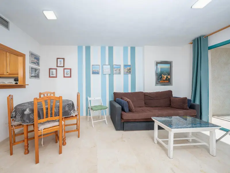 Apartamento de 2 dormitorios en Villajoyosa, Costa Blanca — foto 9 de 22