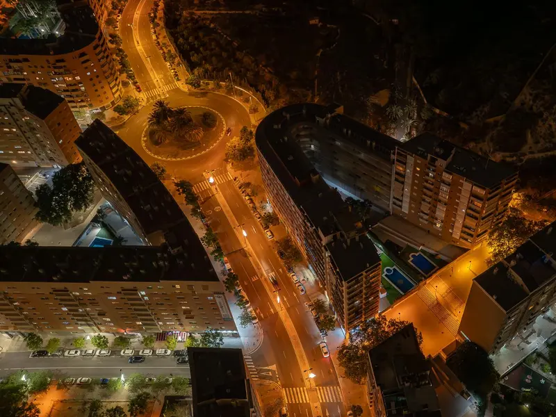 Local comercial de 4 dormitorios en Alicante, Costa Blanca — foto 4 de 30