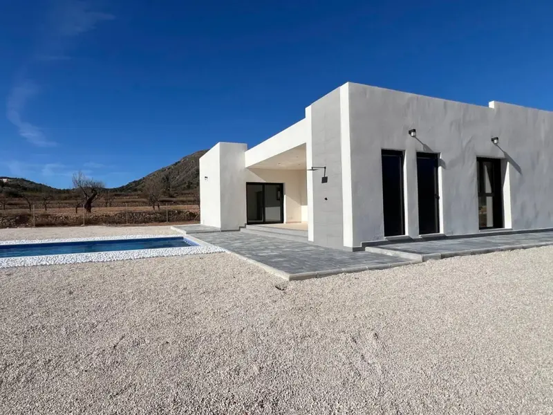 Villa de 3 dormitorios en Hondón de las Nieves, Costa Blanca — foto 3 de 29