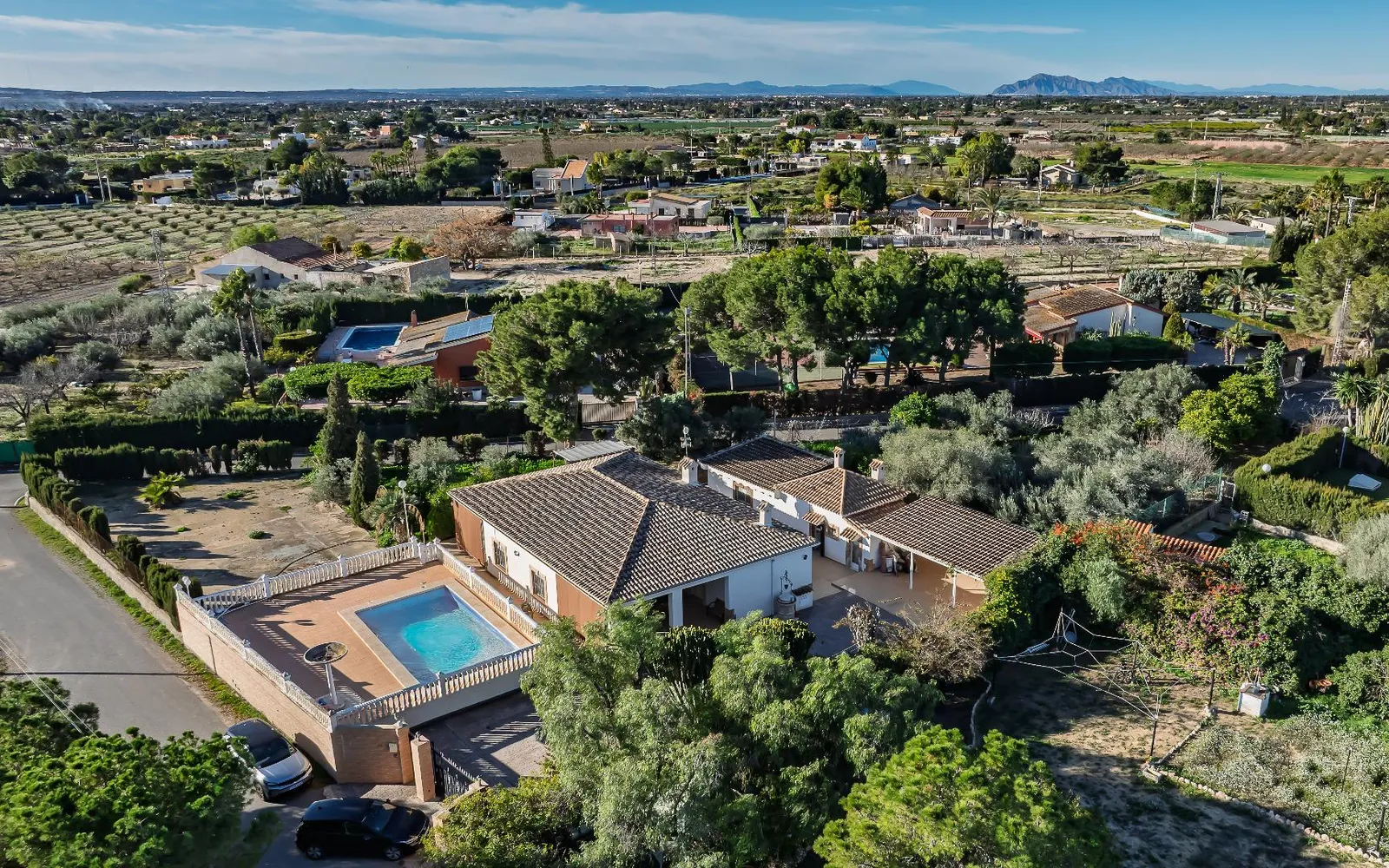 Villa with 3 bedrooms in Elche, Costa Blanca — photo 1 of 30