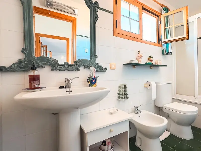 Villa de 4 dormitorios en La Nucía, Costa Blanca — foto 21 de 30