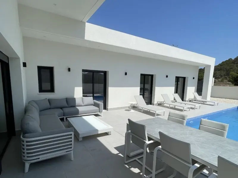 Villa de 3 dormitorios en La Romana, Costa Blanca — foto 18 de 30
