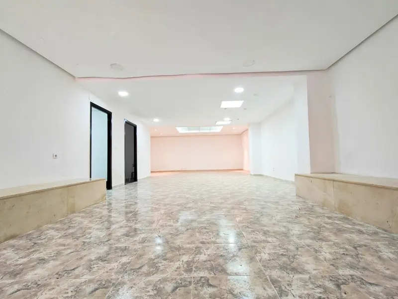 Комерційне приміщення у Elche, Коста-Бланка — фото 3 з 17